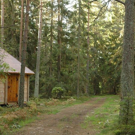 Urnatur Eco Treehouse Lodge Ödeshög Esterno foto