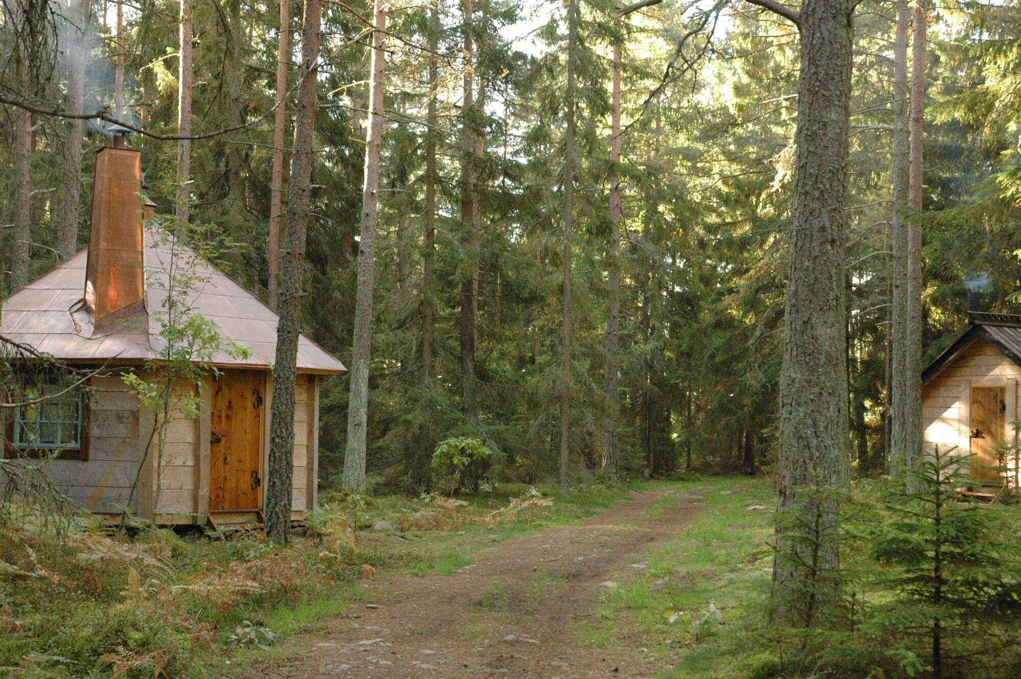 Urnatur Eco Treehouse Lodge Ödeshög Esterno foto
